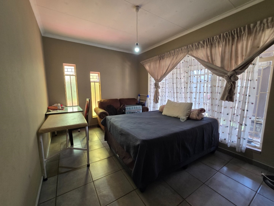 4 Bedroom Property for Sale in Potchefstroom North West
